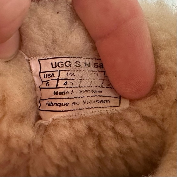 Ugg Classic Tall boot in Chestnut size 6 - Picture 4 of 5